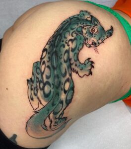 Sparkling Gecko Tattoo Design